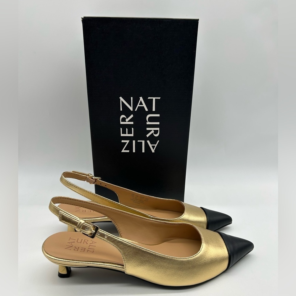 Naturalizer Comfort Slingback Pumps Gold Black Cap Toe Low Heel Size 7W Wide NWB - Picture 10 of 10